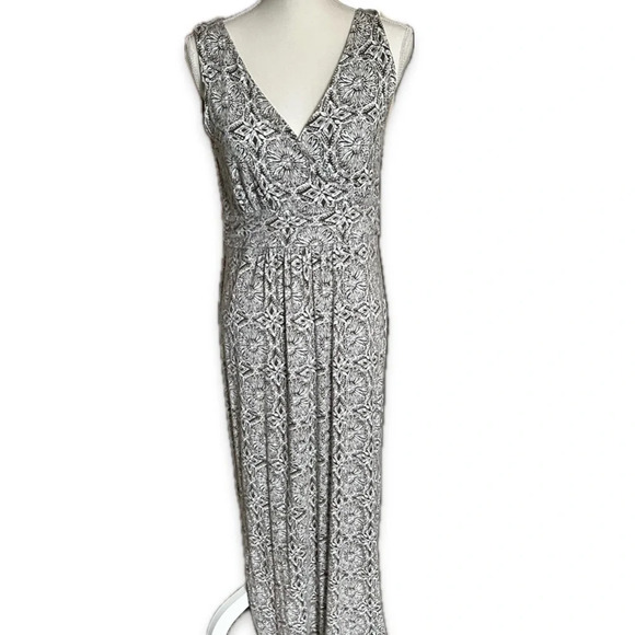 J Jill V-Neck Paisley Maxi Dress - Picture 2 of 12